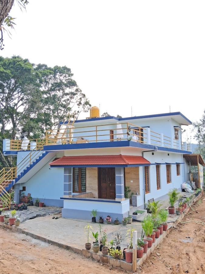 מדיקרי Coorg Teakwood Treasure Homestay מראה חיצוני תמונה