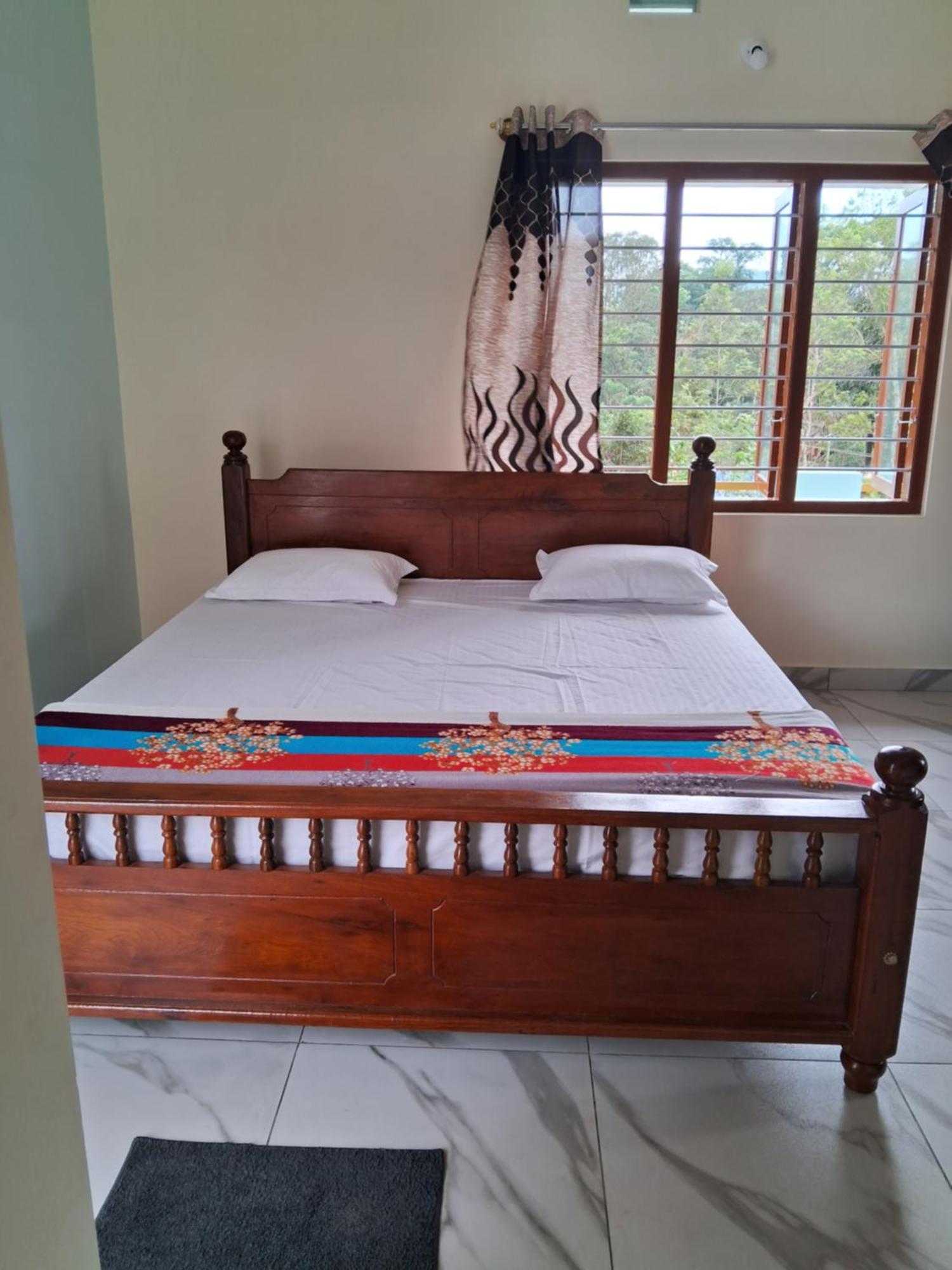 מדיקרי Coorg Teakwood Treasure Homestay מראה חיצוני תמונה